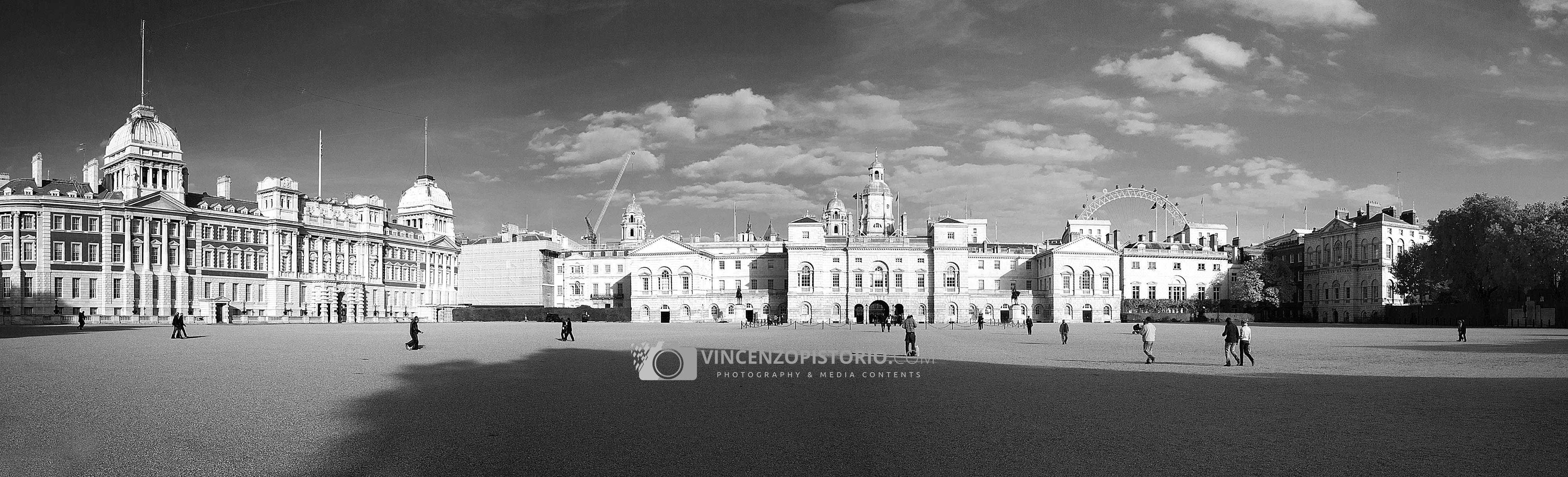 Panoramic view of Horse Guards Parade – BW