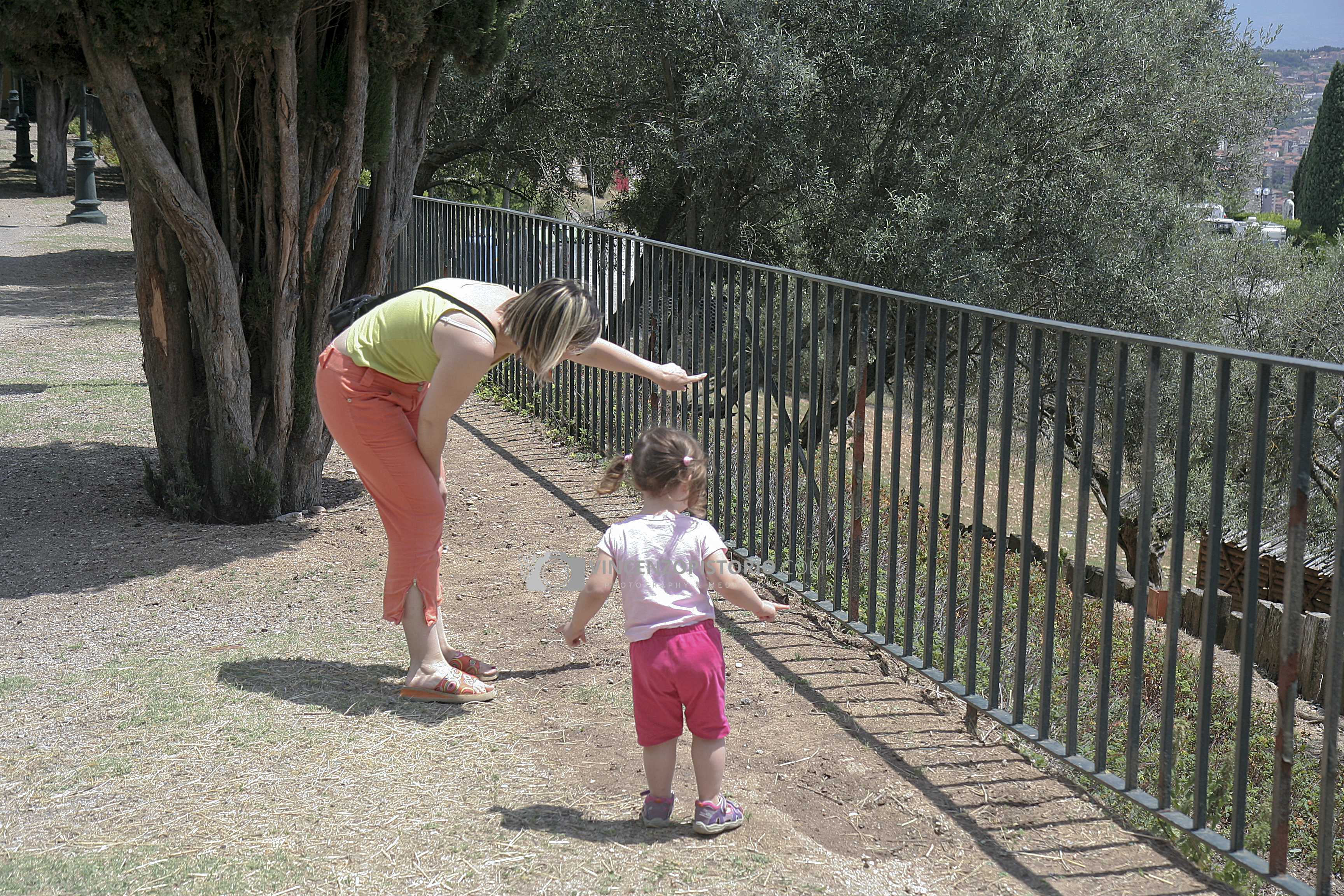 Silvia and Elisa at park