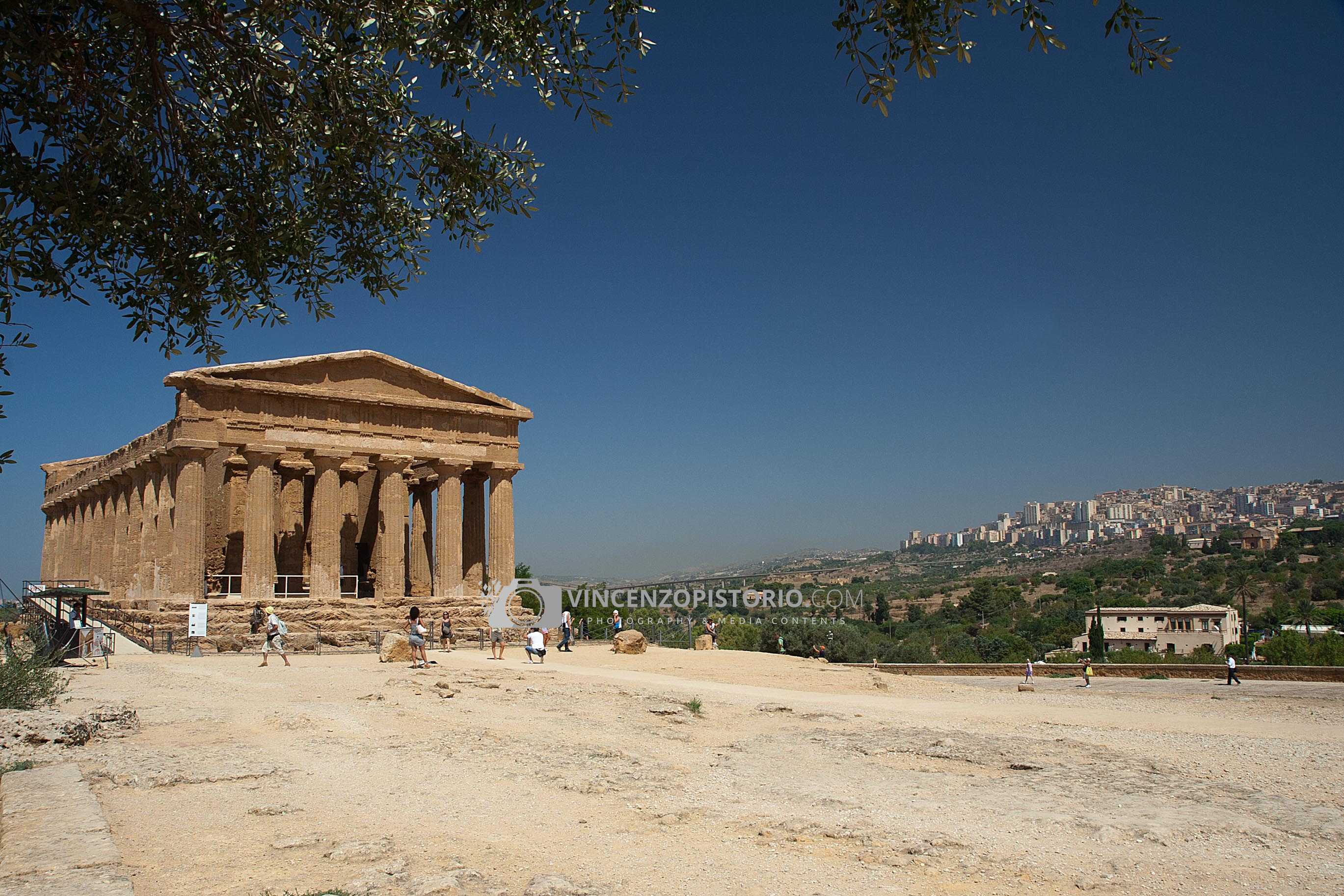 Temple of Concordia and modern city – view